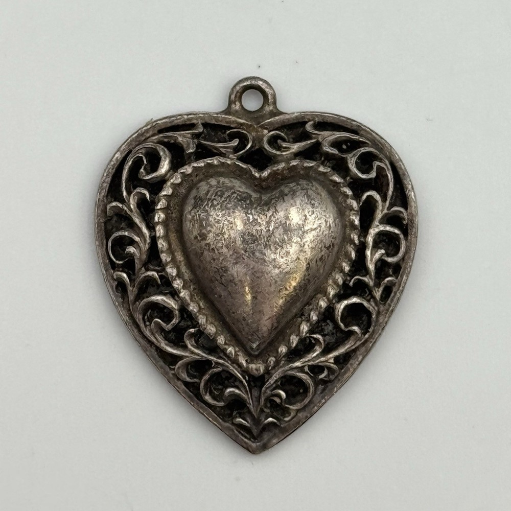 VTG Sterling Silver Dane Craf Marked Detailed Heart Shaped 27.54mm Pendant 5.7g