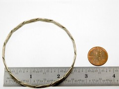 Vintage Mexico Silvertone Alloy Metal Braid Bangle Bracelet 8 1/8 Inches 16.4G