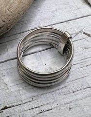Gorgeous Band Ring Adjoined 5 Stack Sterling Silver Size 7.5 Jewelry 🤍