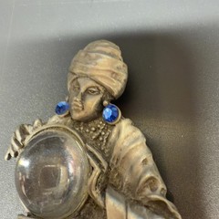JONETTE JEWELRY JJ Pewter Fortune Teller Brooch Pin Crystal Ball Vintage