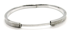 Vintage Marathon 925 Sterling Silver Etched Leaf Pattern Hinged Bangle Bracelet