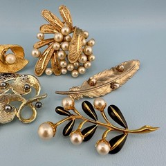 Vintage Brooch Lot Gold Tone Faux Pearl Leaf Branch Feather Some Signed