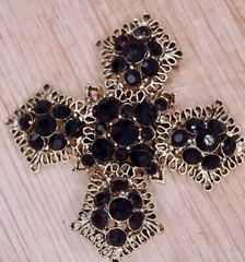 Unsigned Lisner Maltese Cross Brooch Pin Jet Rhinestone Antiqued Gold Tone