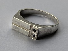 Vintage men’s Signet ring sterling silver 925 Size 11 Weight 4.89 g Black gems.