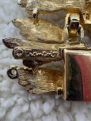 Vintage Francois Wide Gold Tone Ribbon Link Bracelet Textured Statement Panel
