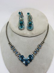 VTG CHRISTINA COLLECTION NECKLACE/EARRING SET TEAL/BLUE/CLEAR/SMOKEY RHINESTONES