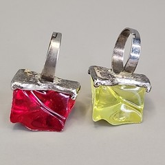 Acrylic Ring Lot of 2 Red yellow Faux Rock Silver Tone 1970s Chunky Adjustable 7