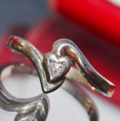 10k yellow gold ring natural diamond heart size 6 handmade 2.15gr N195