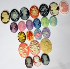 23 of 27-40mm Mixed Lot of Vintage Oval Cameos Cabs, for Pendant Settings Mint