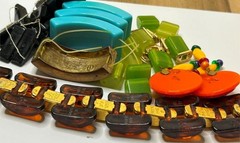 Vintage Hard Plastic & Lucite Harvest Refurbish Repair Repurpose Jewelry lot #15