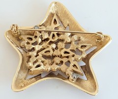 Gorgeous Rare Vintage Coro Inset Pink Rhinestone Textured Star Brooch Pin