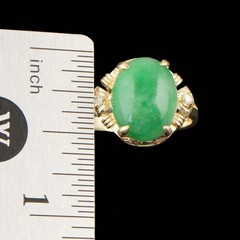 Solid 18K Yellow Gold Green Jade Cabochon & Diamond Estate Cocktail Ring