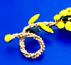 VTG Rare 4 1/2 Inch Gold Tone Brooch Yellow Milk Glass & Jet Black Navettes