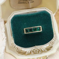 Vtg Trifari Green Channel Set Rhinestone Gold Tone Ring Size 7 Adjustable Signed