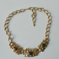 Vintage AVON Necklace Etruscan style Essential Treasures Gold Tone Choker Read