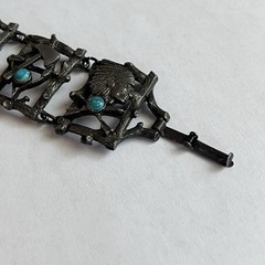 Vintage Metal Native American Motif Figural Panel Link Bracelet – Unsigned