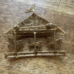 1928 Vintage Carousal Pin Brooch Horse Gold Pink Roses Romantic 1980s BinBG