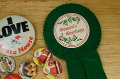 Vintage Pinback Buttons Holiday Christmas Santa Claus Seasons Greetings Ribbon