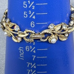 Vintage Bracelet Gold Tone Leaves Rhinestone Imitation Pearl Flowers 6.5