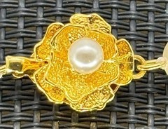 Vintage Faux Pearl Bracelet Flower Shaped Clasp Marked G. Silver 7MM Faux Pearls