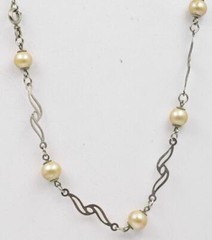 Vintage 800 Silver & 8.5mm creamy beige Faux Pearl Open Link 32″ Ladies necklace