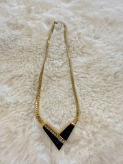 Stunning Vintage Japanese 18K Gold Filled Black Onyx V-Necklace (14.7g)