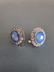 Vintage Simulated Bud Star Sapphire & Clear Rhinestone Earrings Screw Back