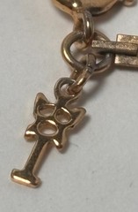 VINTAGE CROWN TRIFARI GOLD-TONE GEOMETRIC LINK 24 INCH CHAIN NECKLACE