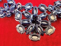 Vintage 1950s 1960s Montana Blue Heliotrope Rhinestone Flower Necklace