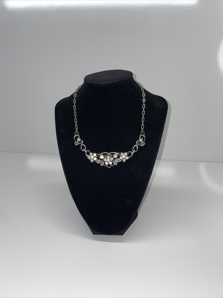 VTG Aurora Borealis Rhinestone Collar Necklace Silver Tone Floral Leaves Wedding