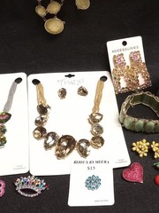Vintage 2 Modern Costume Jewlery Lot Statement Necklaces Earrings Bracelets Pins