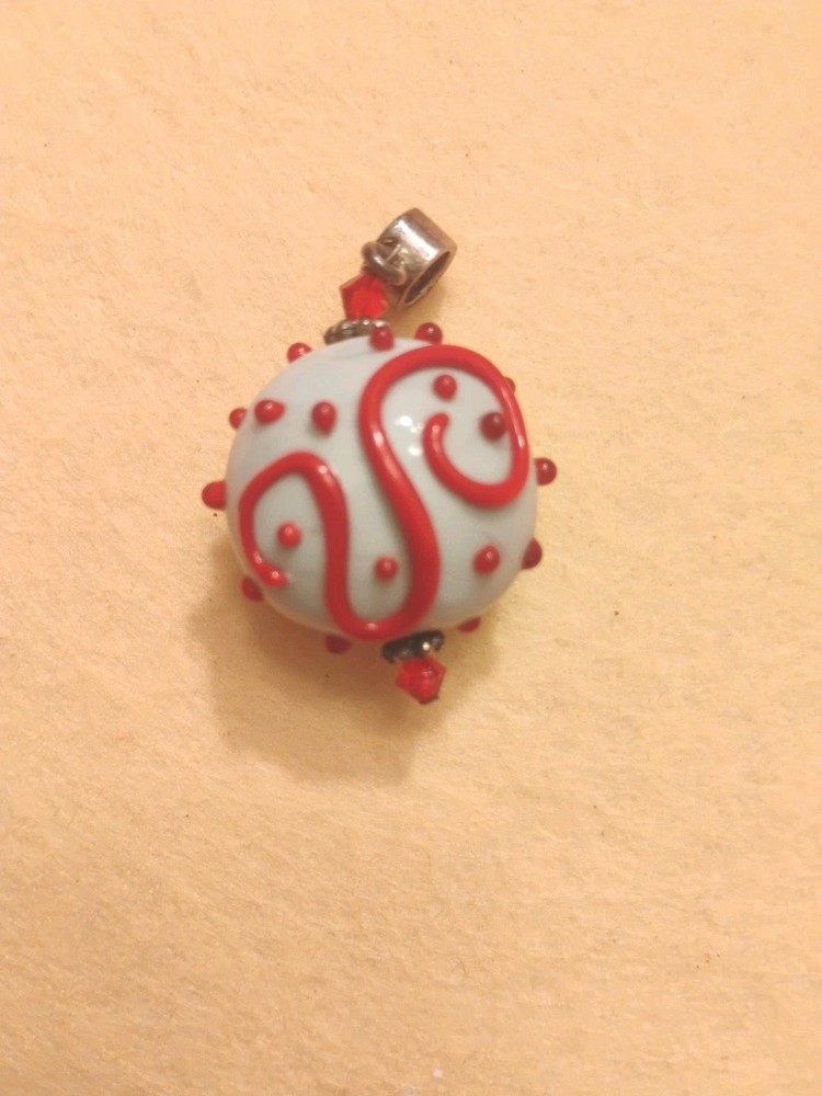 VINTAGE 925 Bale 1.5 Inches Tall Red & White GLASS PENDANT