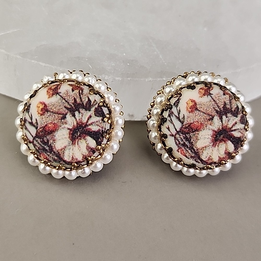 Vintage Sugared Flowers Clip On Earrings West Germany Round Faux Pearls 7/8″