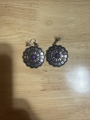 Vintage Silver Tone “I’m No Wallflower” Purple Flower Pierced Earrings