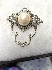 Vtg AJC silver tone filigree rhinestone faux pearl Pin