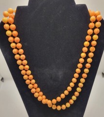Vintage Double Strand Orange and Cream Beaded Necklace 22″ unsigned