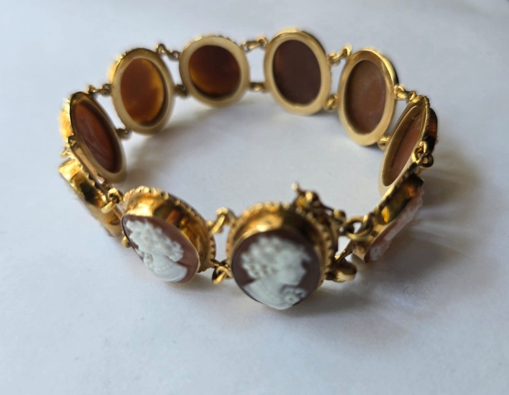 18K Gold 750 Italian Shell Cameo Bracelet P Giacomo Tozzi Firenze w/ Box