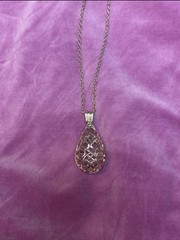 Teardrop Filigree Pendant Necklace – Elegant Vintage Style