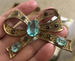 Vintage 1940s Rhinestone Bow Enamel Flawed No Clasp Turquoise Unsigned