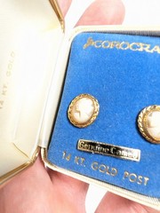 Vintage Corocraft 14kt Gold Post Cameo Earrings in Box