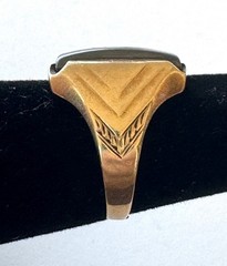 Vtg 10K Gold Intaglio Hematite Onyx Warrior Signet Ring Sz 7.25 6 Grams 1 Owner
