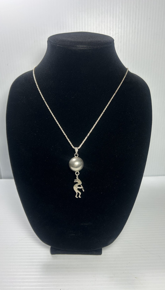 Vtg. Native American Kokopelli Figure Hanging from Ball 30″ Sterling Chain 20.7g