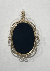 Vintage 14K 585 Yellow Gold Blue Agate Cameo Woman’s Portrait Pendant