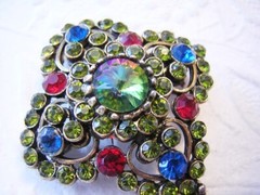 1950’s EDLEE Fab RIVOLI, Olivine, Egyptian Blue & RED Rhinestones Dangling PIN
