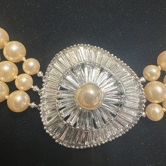 Vtg Signed JOMAZ Triple Strand Faux Pearl Rhinestone Baguette Clasp Choker