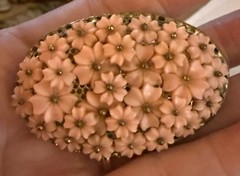 VTG Rare Miriam Haskell Unsigned Wired Gold Tone Celluloid Flowers Brooch Estate