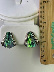 Stunning Vintage Earrings french push-on lock