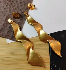 Designer AVON Matte Golden Tone Folded Wavy Metal 2 7/8″ Long Post Earrings!