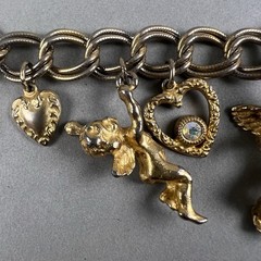 Vintage Kirks Folly Charm Bracelet Watch Angels Hearts Works! AS IS q3z