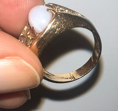14k Solid Gold Vintage Estate Ring Elegant fine Jewelry, 1 of 1 piece